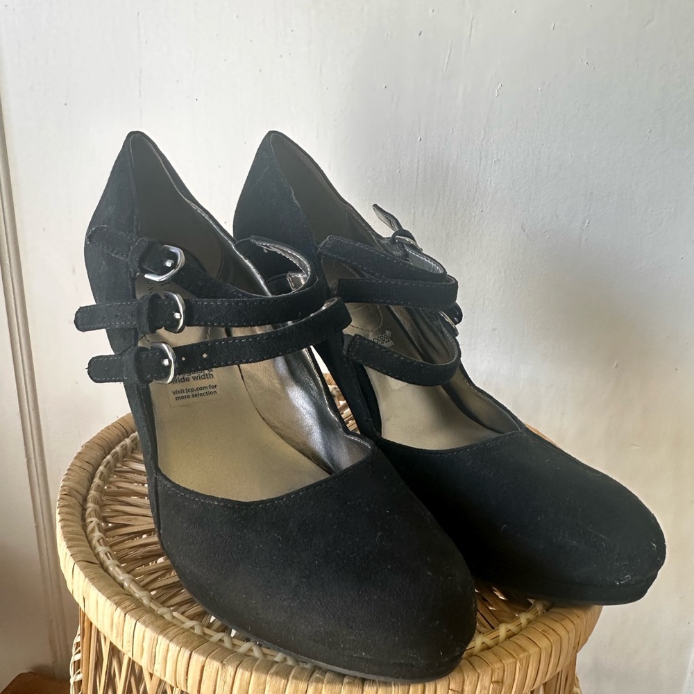 Worthington Black Heels with Double Strap Design